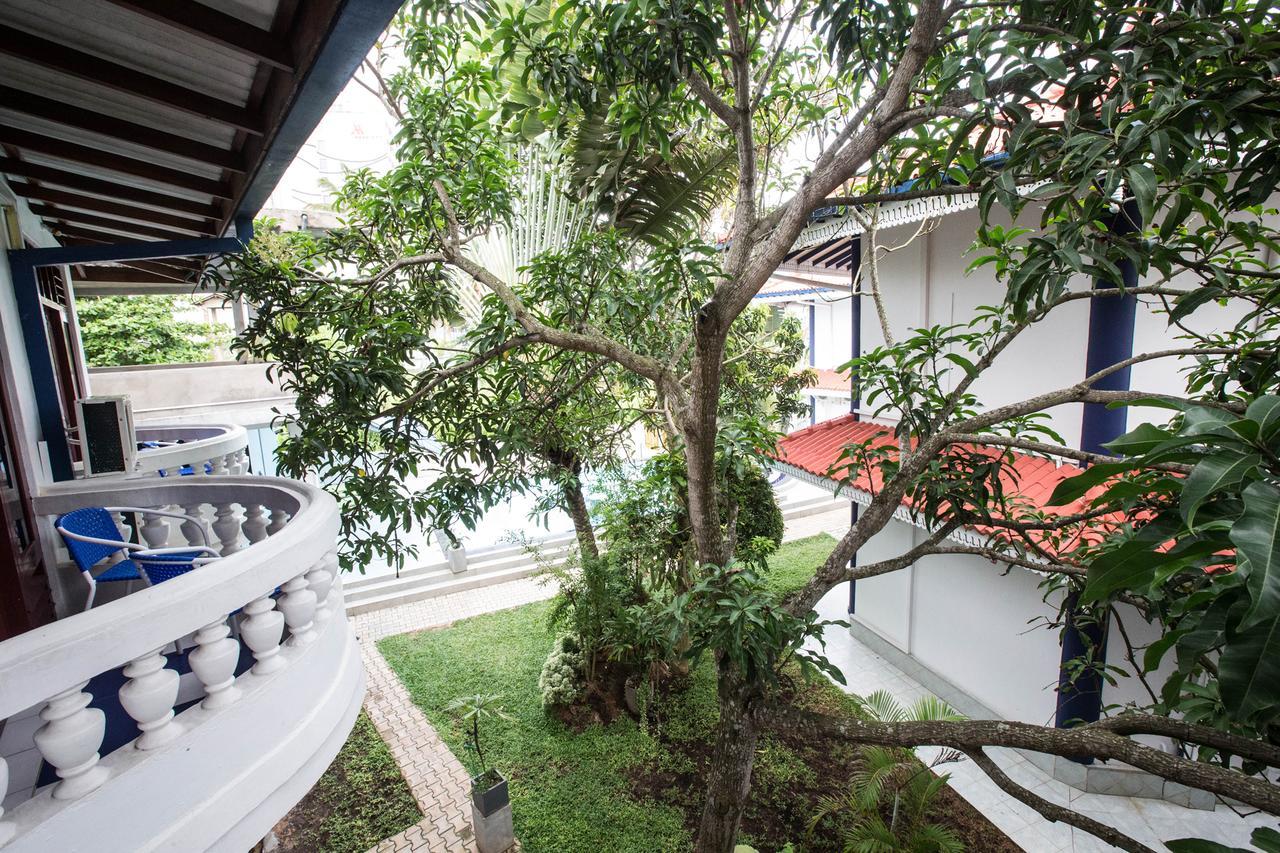 Neptune Story Resort Weligama Extérieur photo